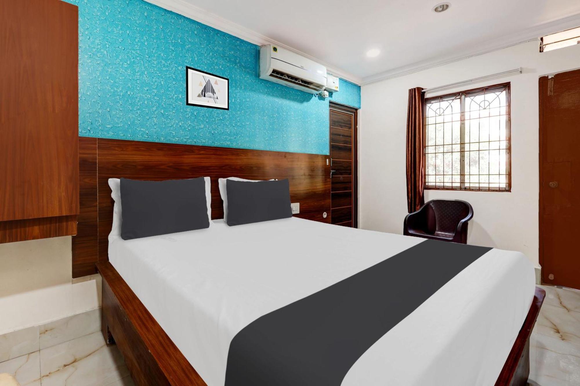 Hotel O Gangothri Lodge Визакхапатнам Екстериор снимка